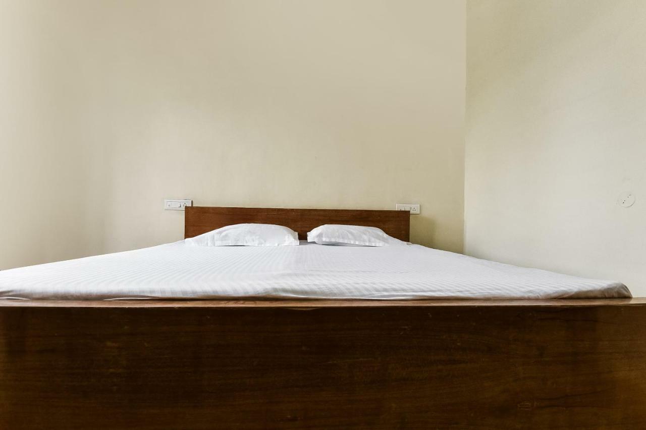 Hotel Lalit Palace Babina ภายนอก รูปภาพ