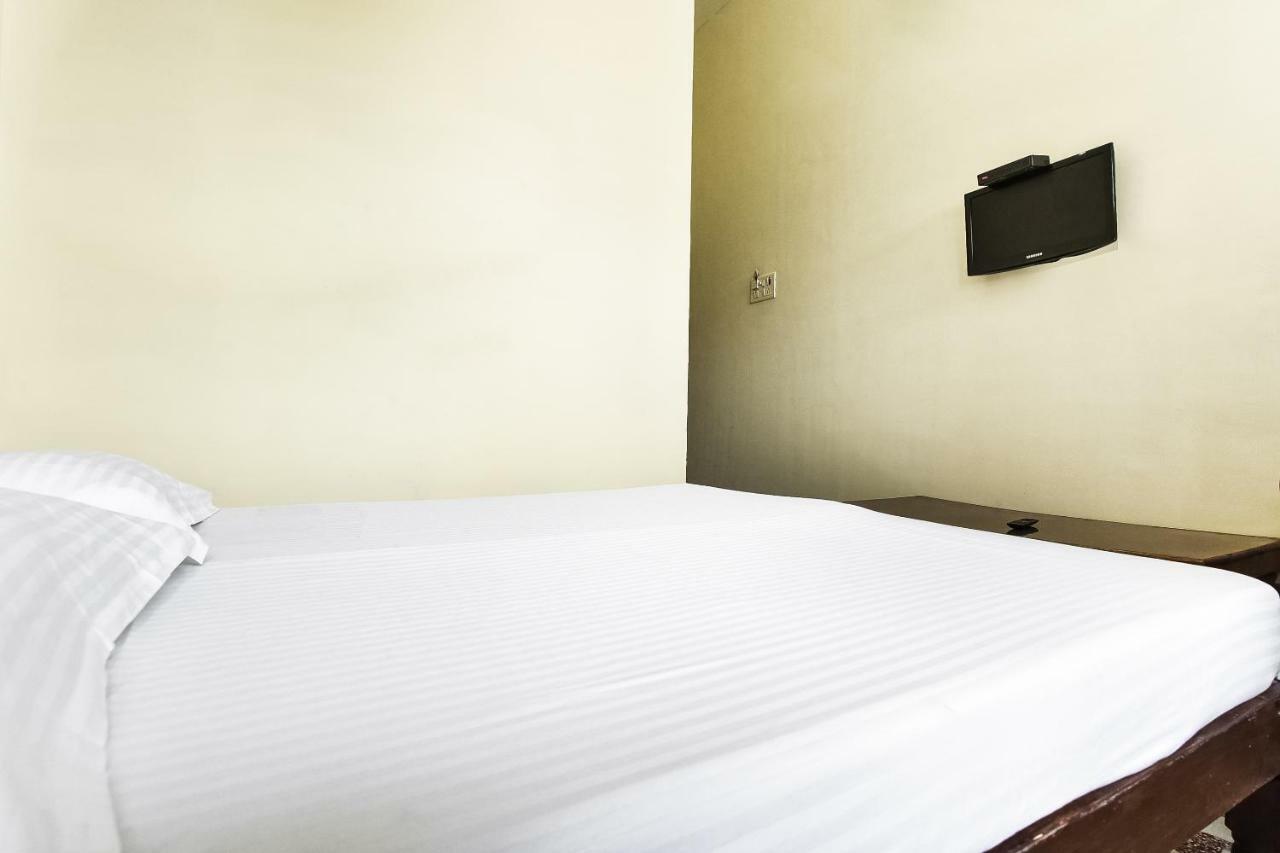 Hotel Lalit Palace Babina ภายนอก รูปภาพ