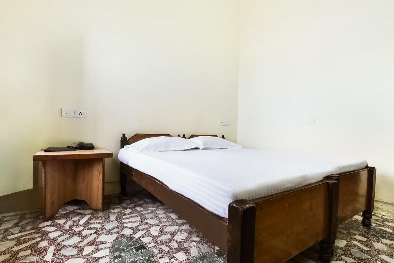 Hotel Lalit Palace Babina ภายนอก รูปภาพ
